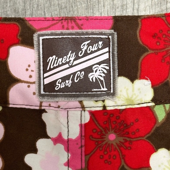 Women’s Old Navy Medium 8 - 10 Swim Boy Shorts Boxers Swimwear Boardshort EUC - Picture 9 of 11